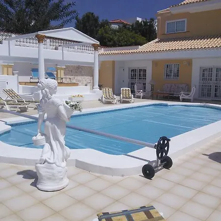 Villa Deluxe